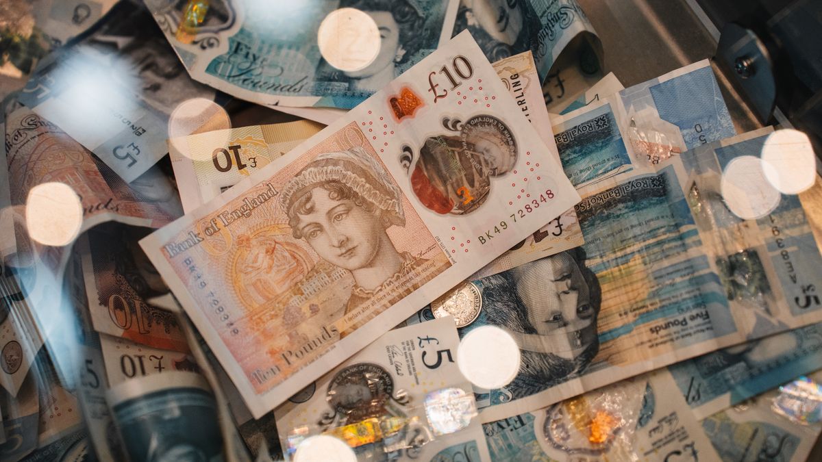 British pound banknotes